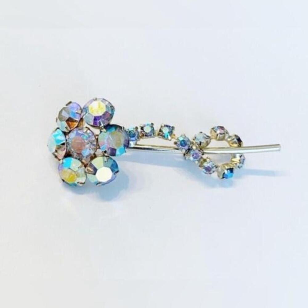 Vintage Rhinestone Flower Brooch​